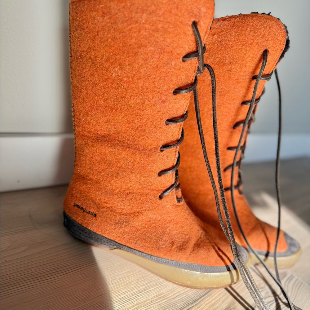 Patagonia Arnoux Bonfire Orange Midcalf Lace Up Boots - Picture 3 of 5